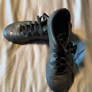 Nike girls soccer cleats